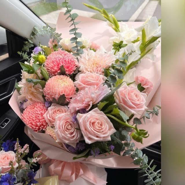 Anniversary and birthday flowers by Everyday Flowers Sydney