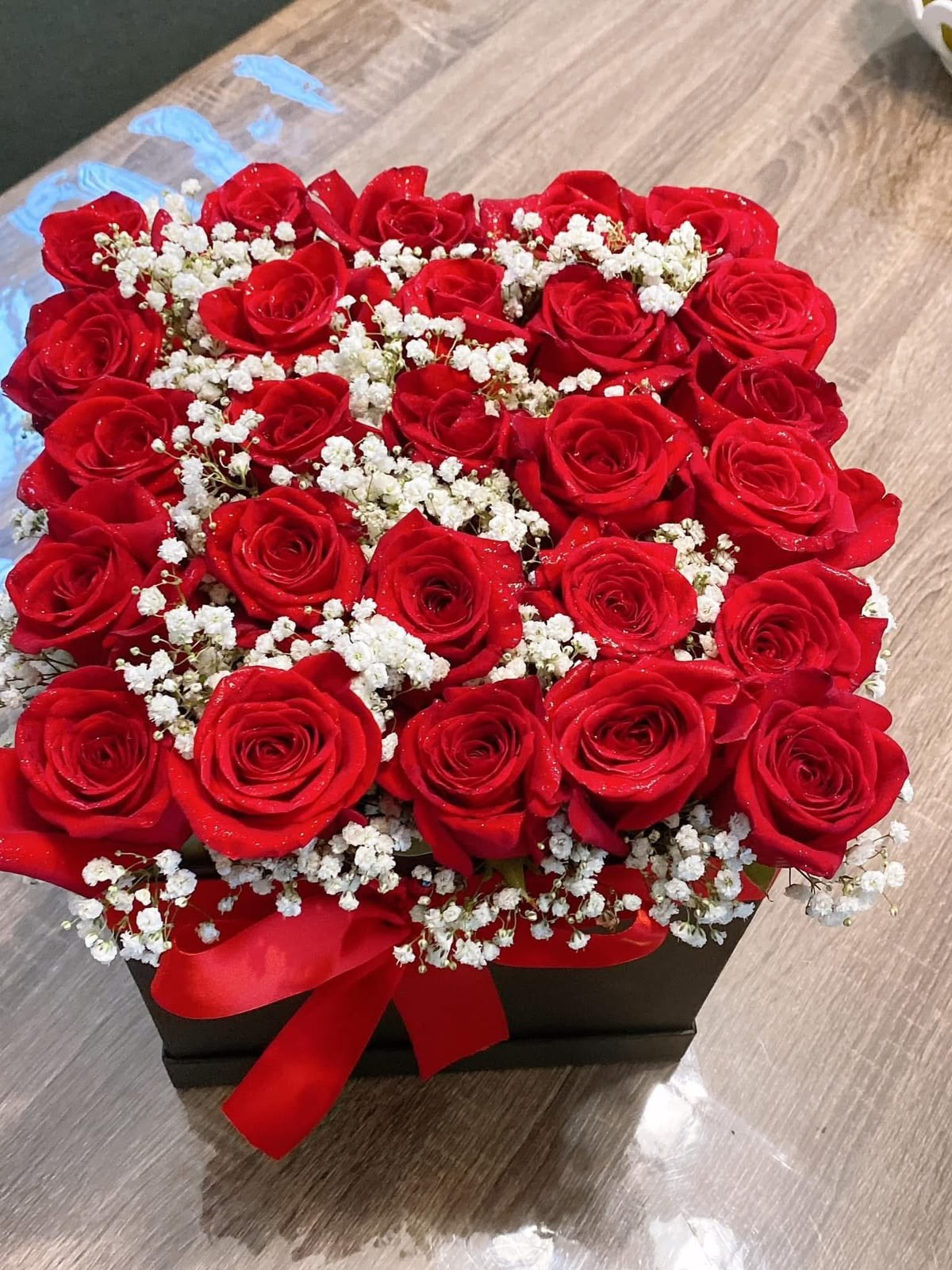 Anniversary and birthday flowers by Everyday Flowers Sydney