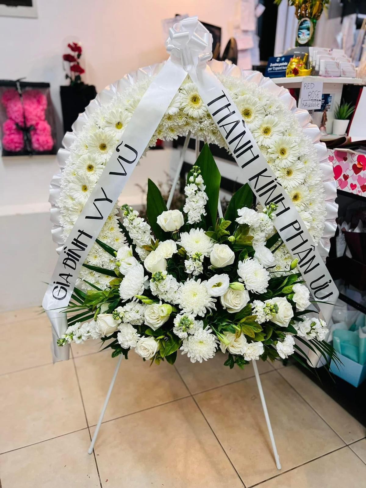 Custom funeral and sympathy floral arrangement by Everyday Flowers Sydney