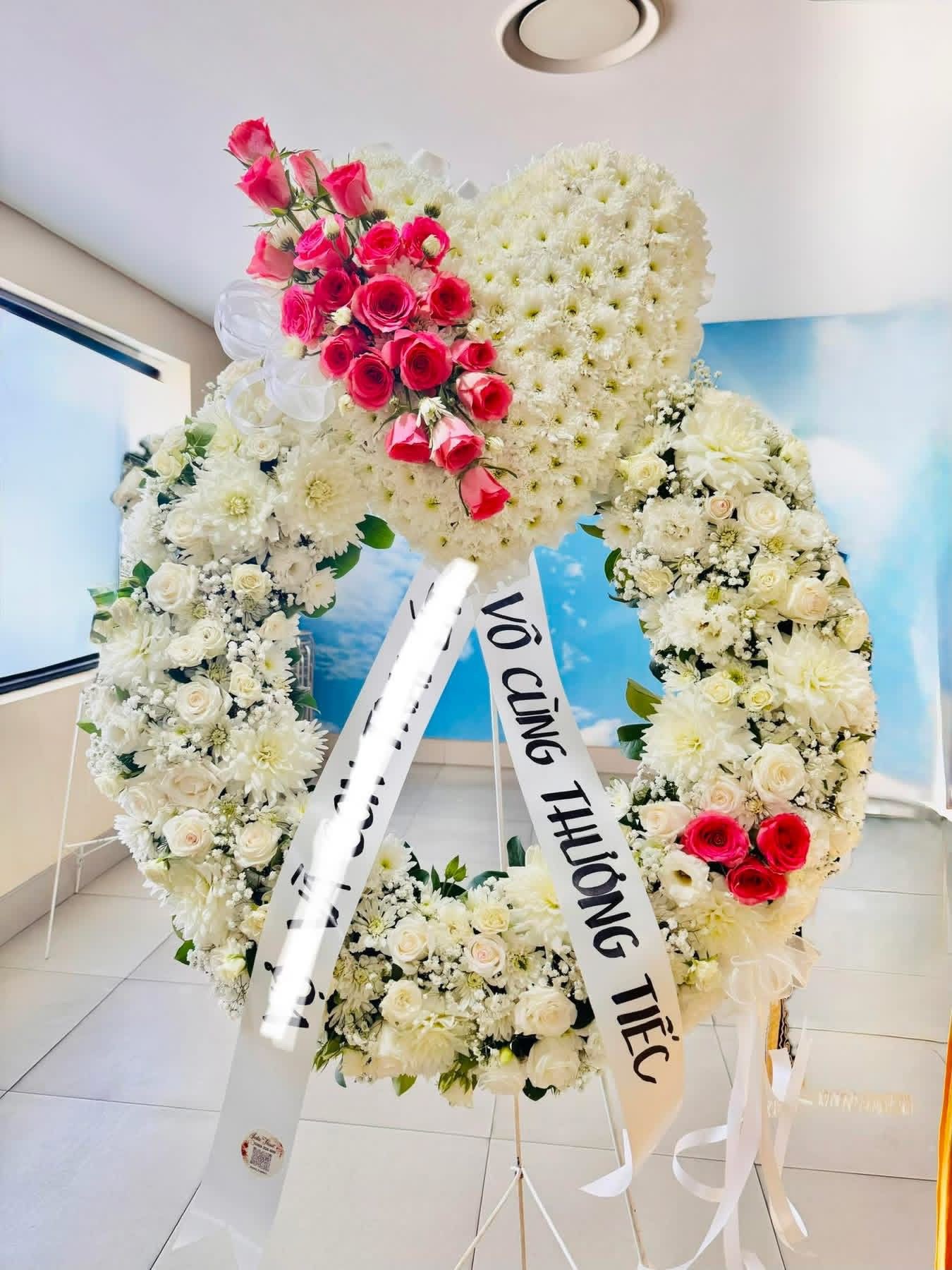 Custom funeral and sympathy floral arrangement by Everyday Flowers Sydney
